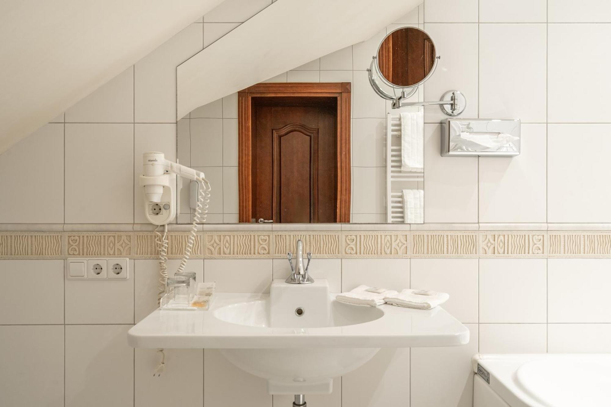 Hotel Sfinksas Kaunas Luaran gambar